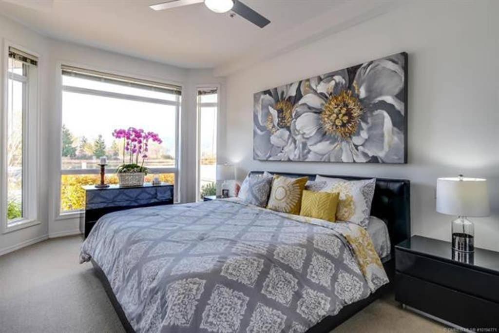 Tranquil Waterfront Condo Kelowna Bagian luar foto